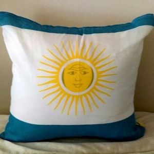 International pillow